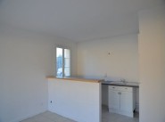 Two-room apartment Noailles